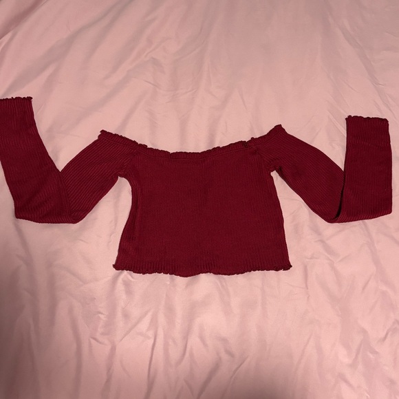 Off the shoulder maroon top - Picture 1 of 3